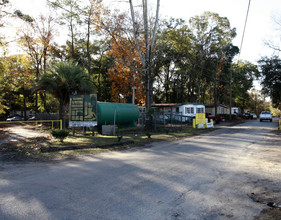 Office Azalea Mobile Home Park in Savannah, GA - Building Photo - Building Photo