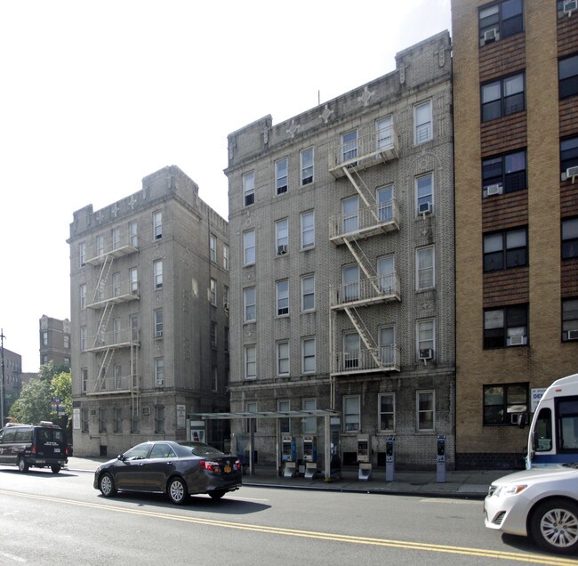 4966 Broadway in New York, NY - Building Photo - Building Photo