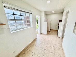 2212 Grant St in Hollywood, FL - Building Photo - Building Photo