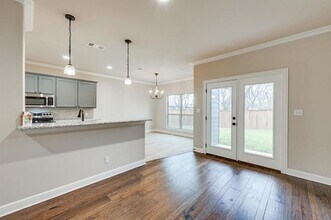 306 W Mc Lain Dr in Sherman, TX - Building Photo - Building Photo