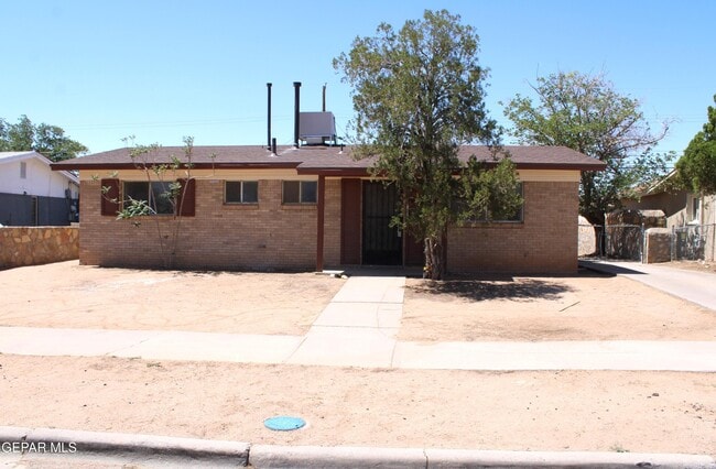property at 5656 Sun Valley Dr