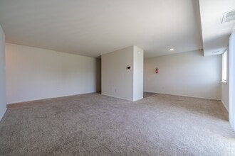South Mountain Apartment Homes in Allentown, PA - Building Photo - Building Photo
