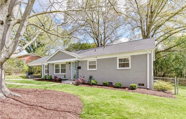 4201 Seaforth Dr in Charlotte, NC - Building Photo - Building Photo