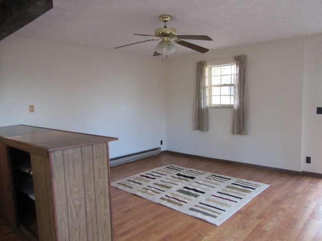 4 Circle Dr in Huntington, WV - Building Photo - Building Photo