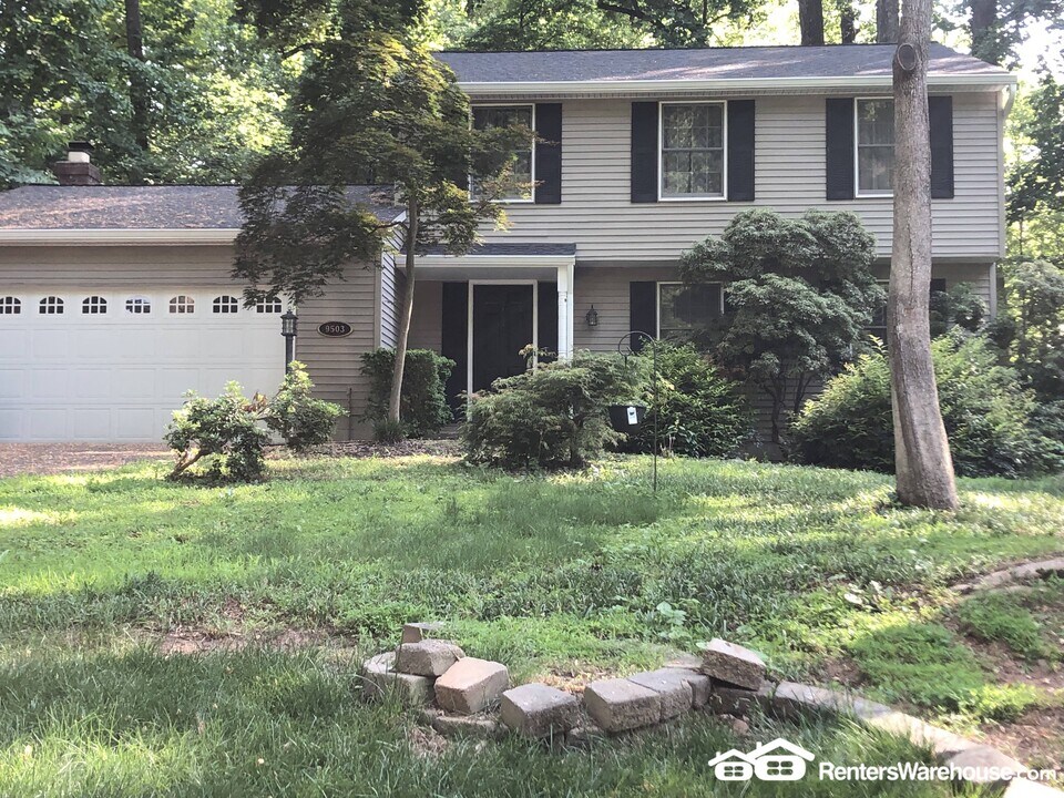 9503 Lady Bug Row in Columbia, MD - Building Photo