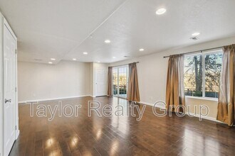 22951 E Roxbury Dr in Aurora, CO - Building Photo - Building Photo