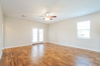 2003 Lost Pine Ct in Conroe, TX - Building Photo - Building Photo