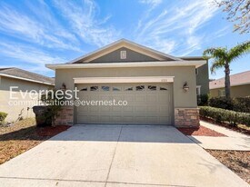 11211 Flora Springs Dr in Riverview, FL - Building Photo