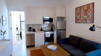 The Oyster: Furnished Apts, 30-Day+ Stay in New York, NY - Building Photo - Building Photo