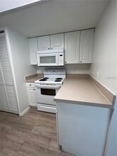 711 Caribbean Dr, Unit 4 in Davenport, FL - Building Photo - Building Photo
