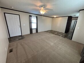 158 Washington in Belleville, MI - Building Photo - Building Photo