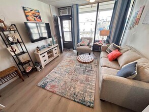 9415 Pacific Ave in Margate City, NJ - Foto de edificio - Building Photo