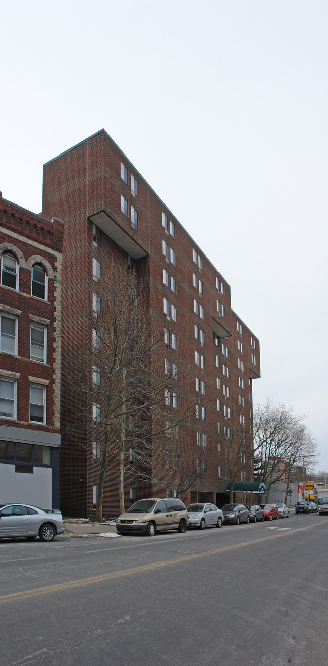 Augustus Manor in Stamford, CT - Building Photo - Building Photo