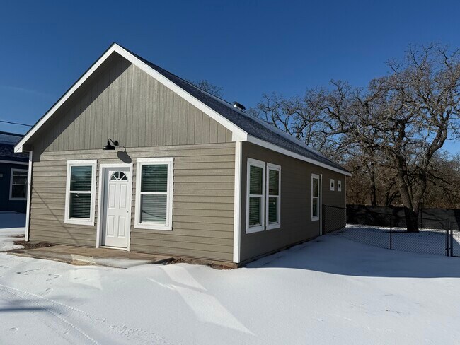 171 Finn Ln in Eastland, TX - Building Photo - Building Photo