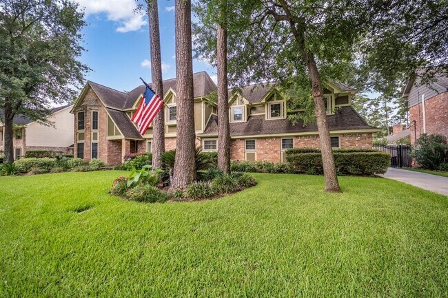 15019 Benfer Rd in Houston, TX - Building Photo - Building Photo