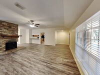 131 W Golden Arrow Cir in Spring, TX - Building Photo - Building Photo