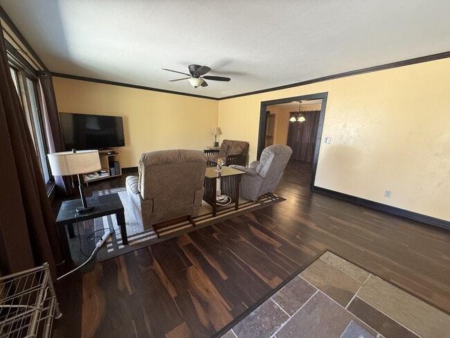 property at 115 S Ridge Dr