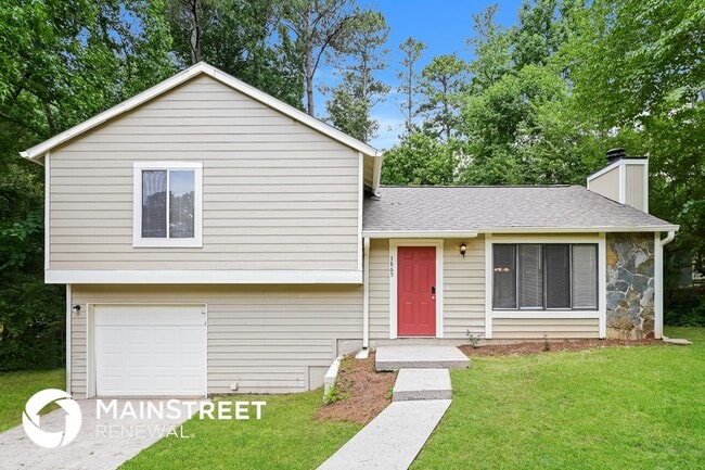 property at 3865 Scarsborough Dr SW