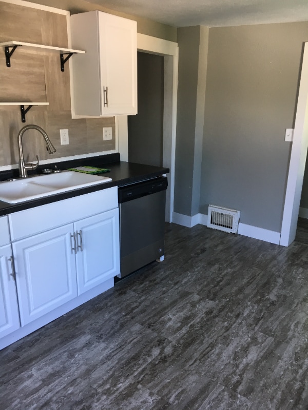 1306 Charles St, Unit 1306 in La crosse, WI - Foto de edificio - Building Photo