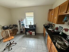 190 Highland St, Unit 2 in Boston, MA - Building Photo - Building Photo