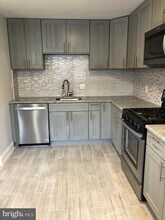 3243 Lester Rd in Philadelphia, PA - Building Photo - Building Photo
