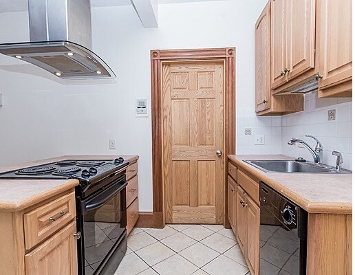 97 Myrtle St in Boston, MA - Building Photo - Building Photo