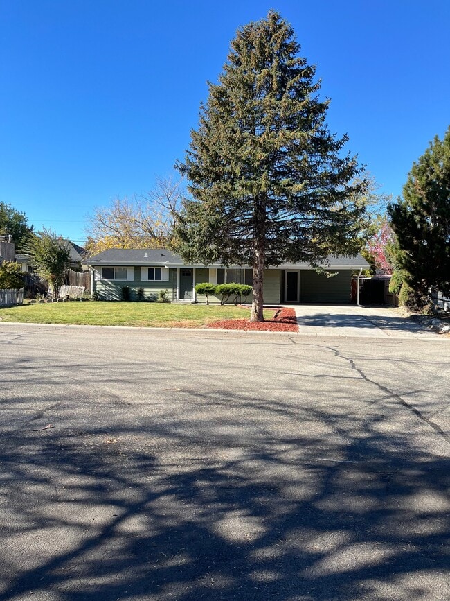 601 Franklin Park Dr