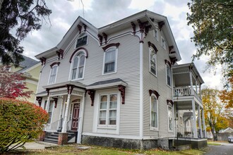 440 Glen St in Glens Falls, NY - Building Photo - Building Photo