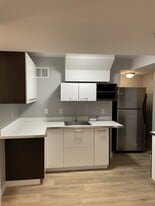 22963-22136 136 Ave in Maple Ridge, BC - Building Photo