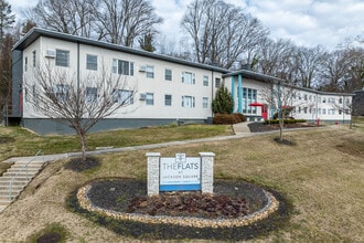 The Flats at Jackson Square -Studio, 1, & 2-Bedroom Flats and Lofts in Oak Ridge, TN in Oak Ridge, TN - Building Photo - Building Photo