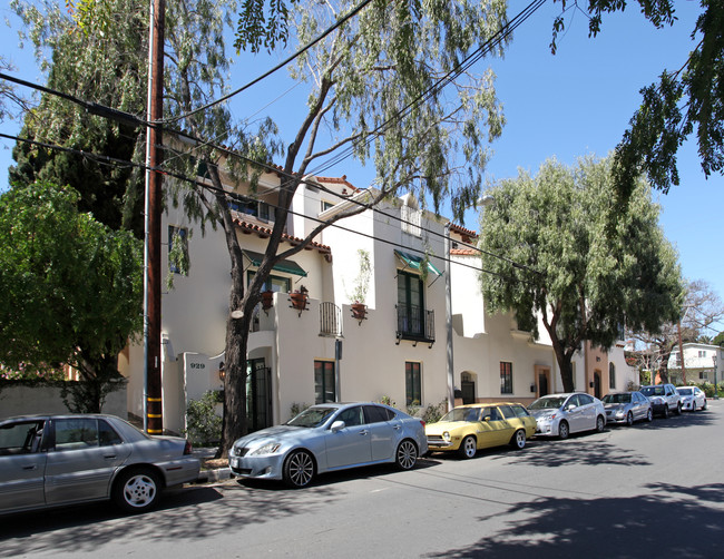 La Aldea in Santa Barbara, CA - Building Photo - Building Photo