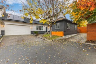 500 Greeneich Ave in Santa Rosa, CA - Building Photo