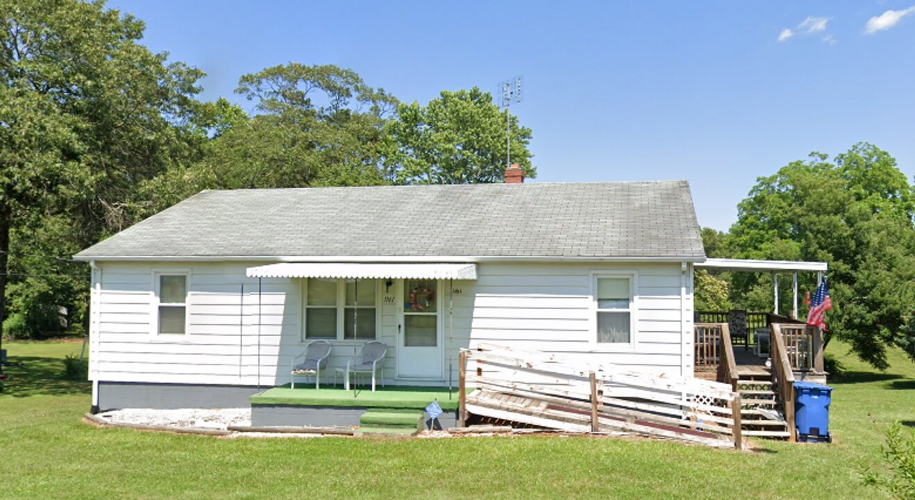 1161 30th St SW in Hickory, NC - Building Photo