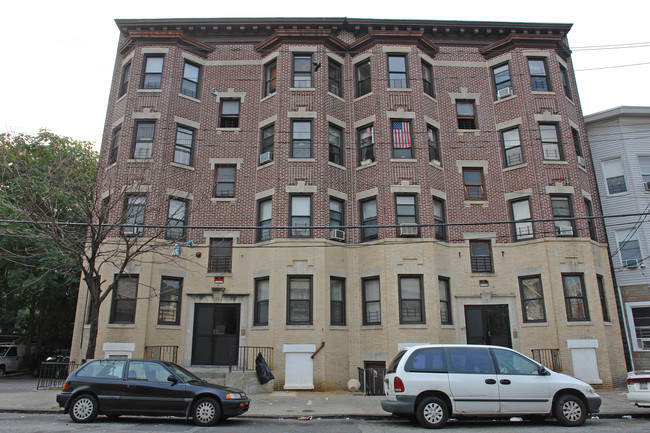 18-20 Rollins St in Yonkers, NY - Building Photo - Building Photo