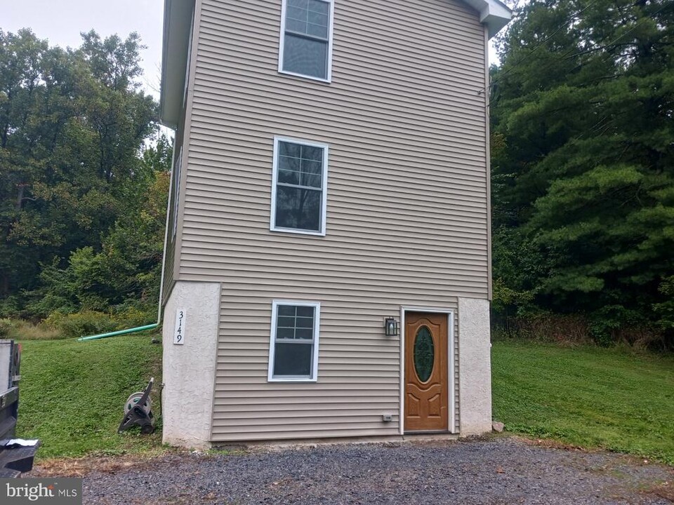 3149 Zepp Rd in Green Lane, PA - Building Photo