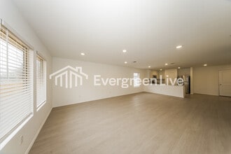 11721 SW 36th St in Mustang, OK - Building Photo - Building Photo