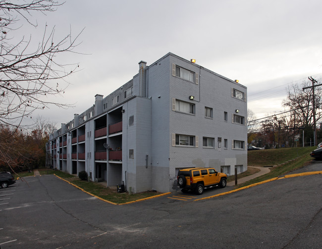 Park Gardens in Hyattsville, MD - Building Photo - Building Photo