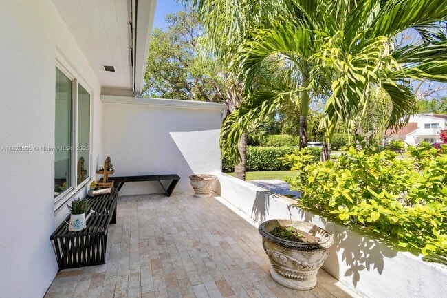 46 NE 101st St in Miami Shores, FL - Building Photo - Building Photo