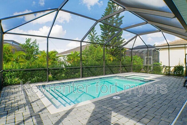 9143 Leatherwood Loop