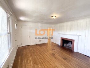216 Mountain View Cir in Greenville, SC - Building Photo - Building Photo
