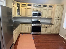 5313 Flanders Ave in Kensington, MD - Building Photo