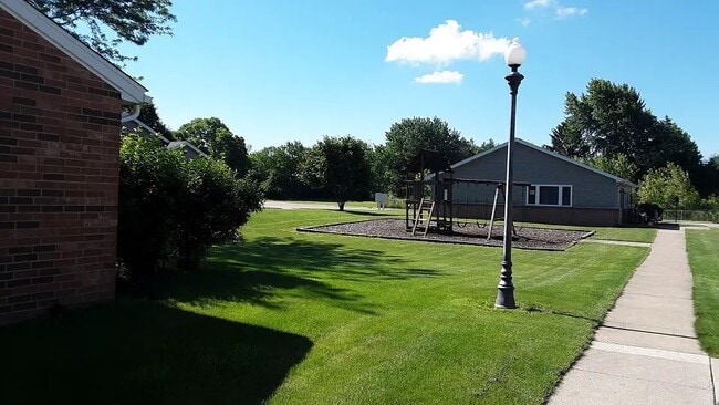 property at 735-739 S Main St