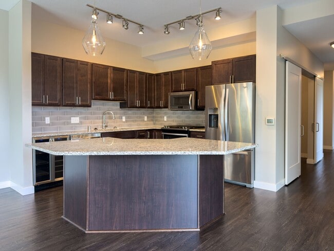 Red44 Apartments | Specials Available in Rochester, MN - Building Photo - Building Photo