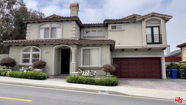 property at 1011 Green Ln