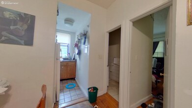 1408 Commonwealth Ave, Unit 4 in Boston, MA - Building Photo - Building Photo