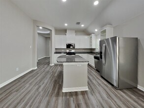 3007 Lockeridge Village Dr in Spring, TX - Building Photo - Building Photo