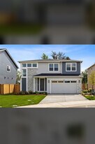 2422 Buckboard Ln in Ferndale, WA - Building Photo