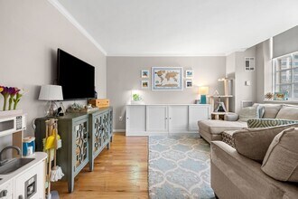 106 13th St in Boston, MA - Building Photo - Building Photo