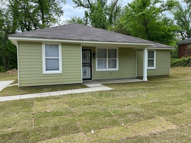 3194 University St in Memphis, TN - Building Photo - Building Photo