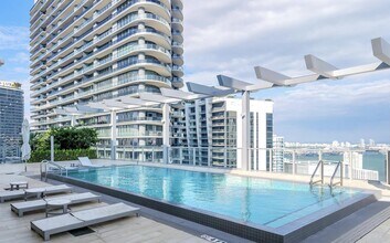1100 S Miami Ave in Miami, FL - Building Photo - Building Photo